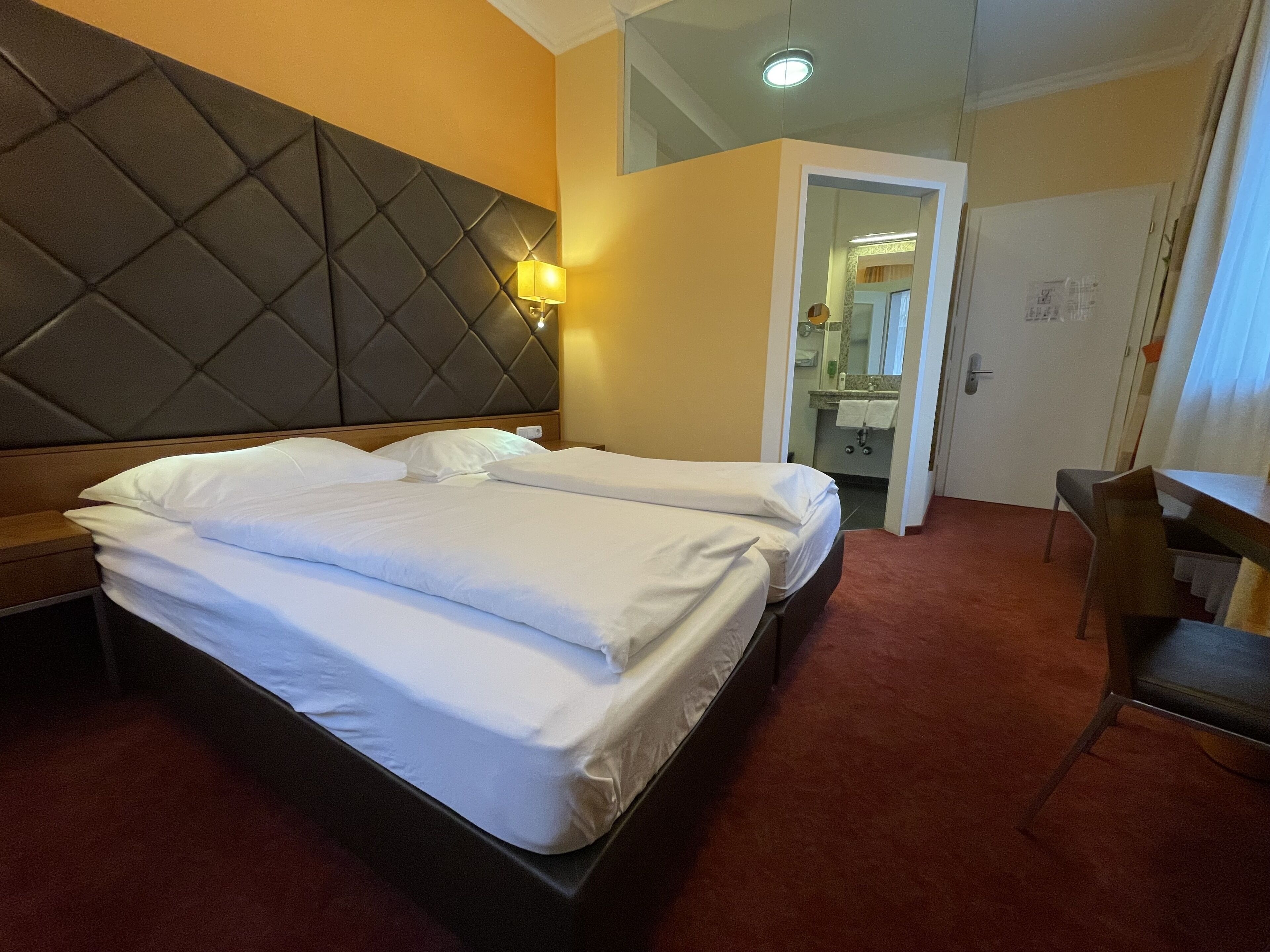 single room | 2 bedrooms, in-room safe, individually furnished, desk