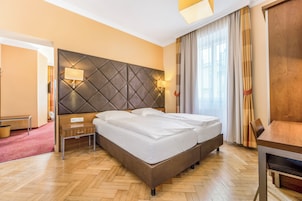 Suite, 2 Bedrooms | In-room safe, individually furnished, desk, soundproofing