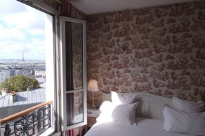 Deluxe Double, View of Eiffel Tower or Sacré Coeur | Egyptian cotton sheets, premium bedding, pillow-top beds, in-room safe