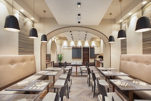 Daily buffet breakfast (EUR 18 per person)