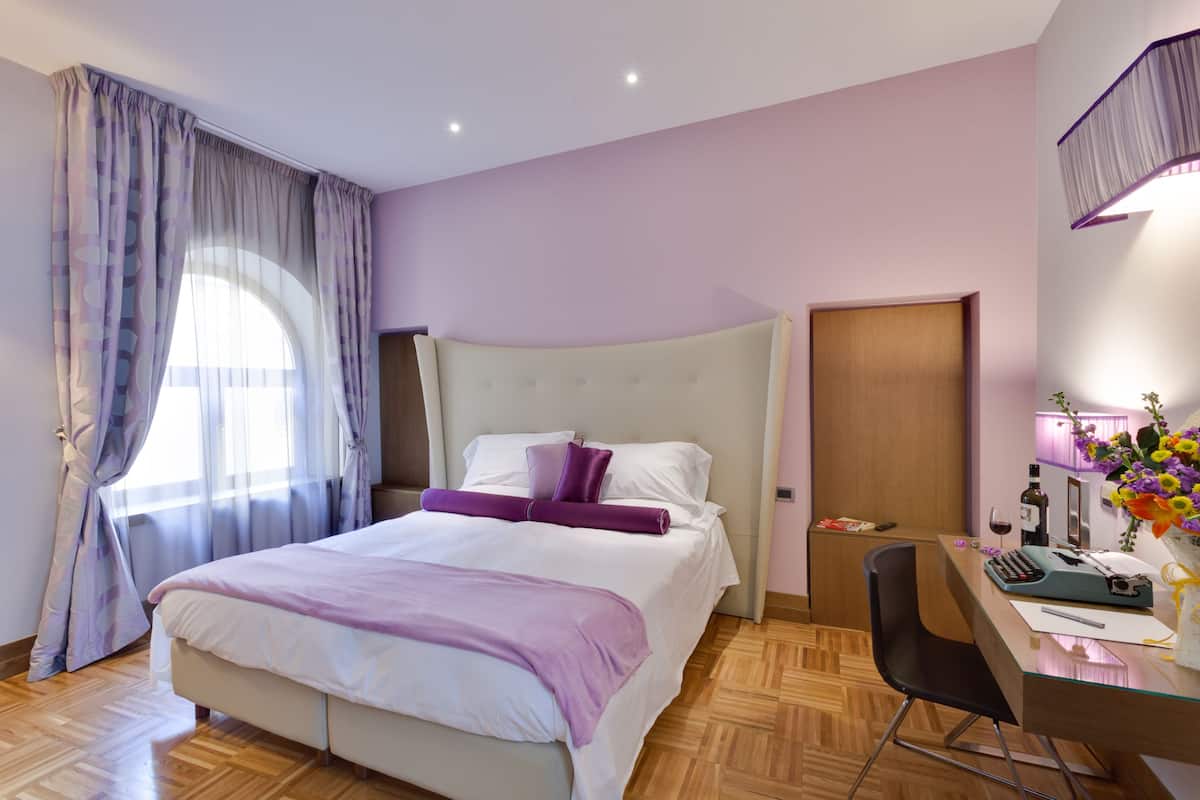 In-room safe, desk, laptop workspace, blackout curtains