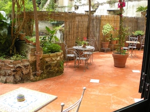 شرفة/رواق