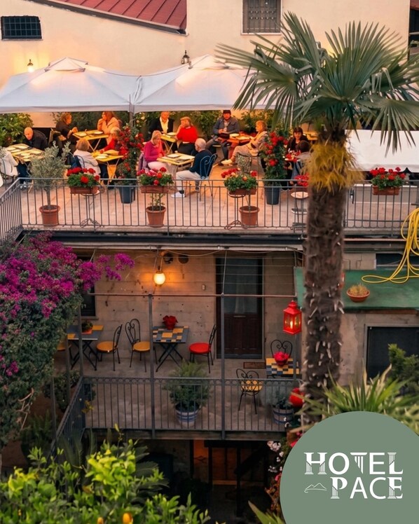 Terrace/patio - Albergo Pace (Pompei)