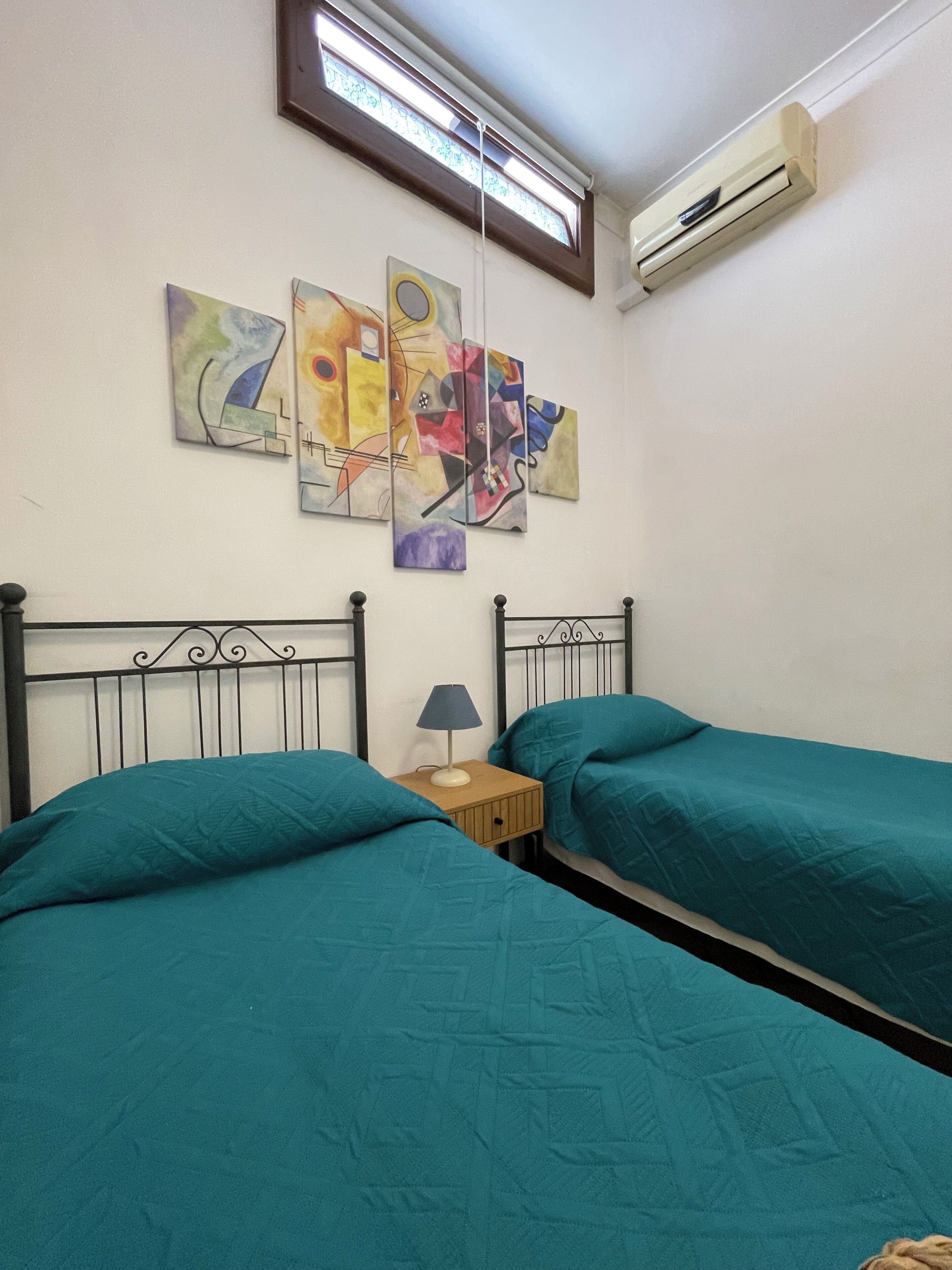 Twin Room, 2 Twin Beds | Premium bedding, desk, soundproofing, free WiFi