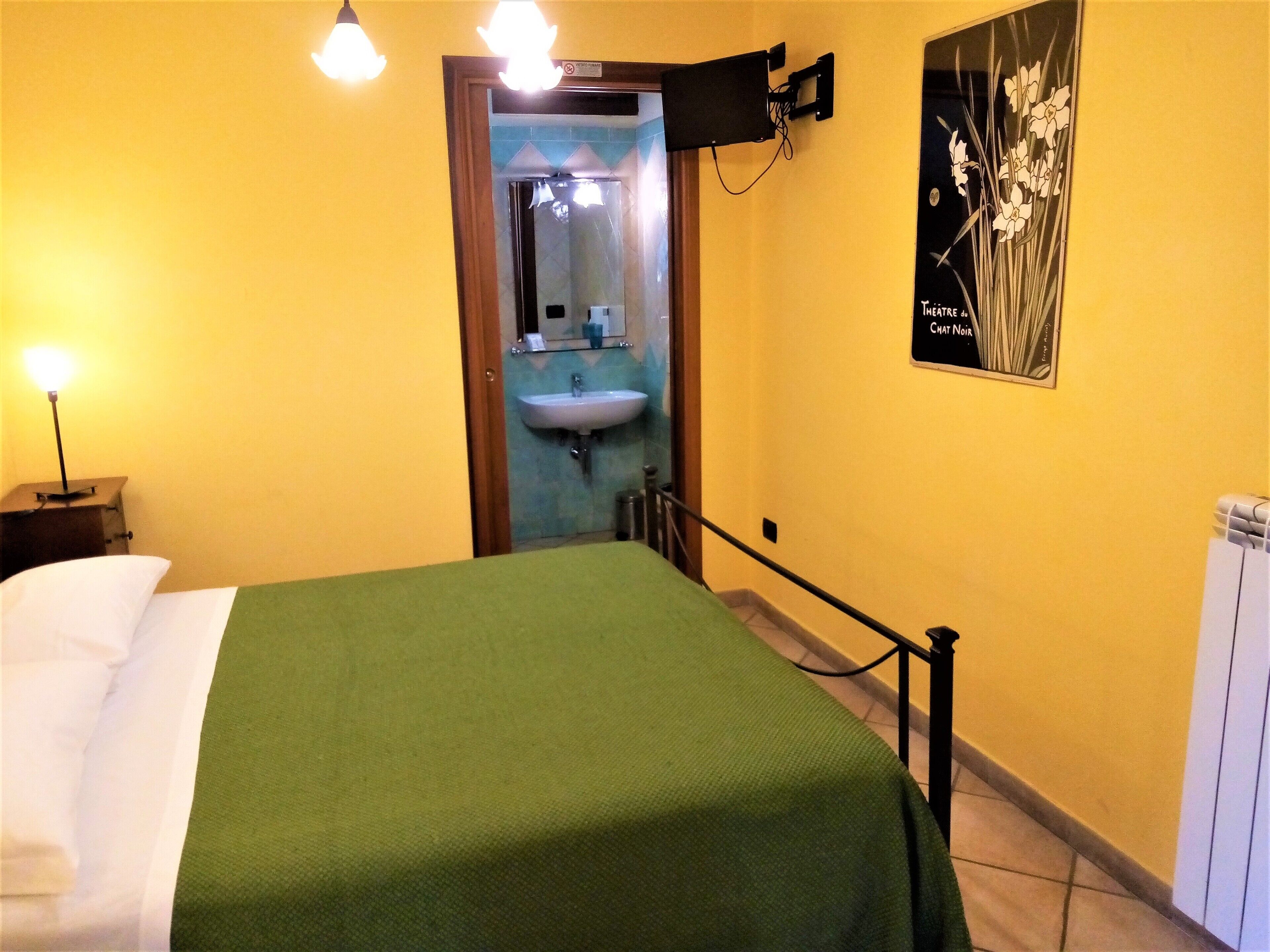 basic triple room | premium bedding, desk, soundproofing, free wifi