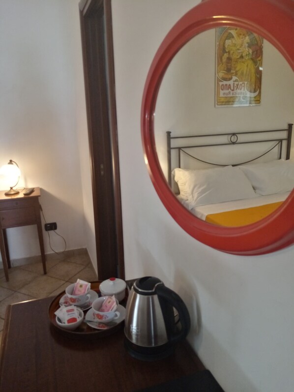 Superior Triple Room | Premium bedding, desk, soundproofing, free WiFi - Albergo Pace (Pompei)