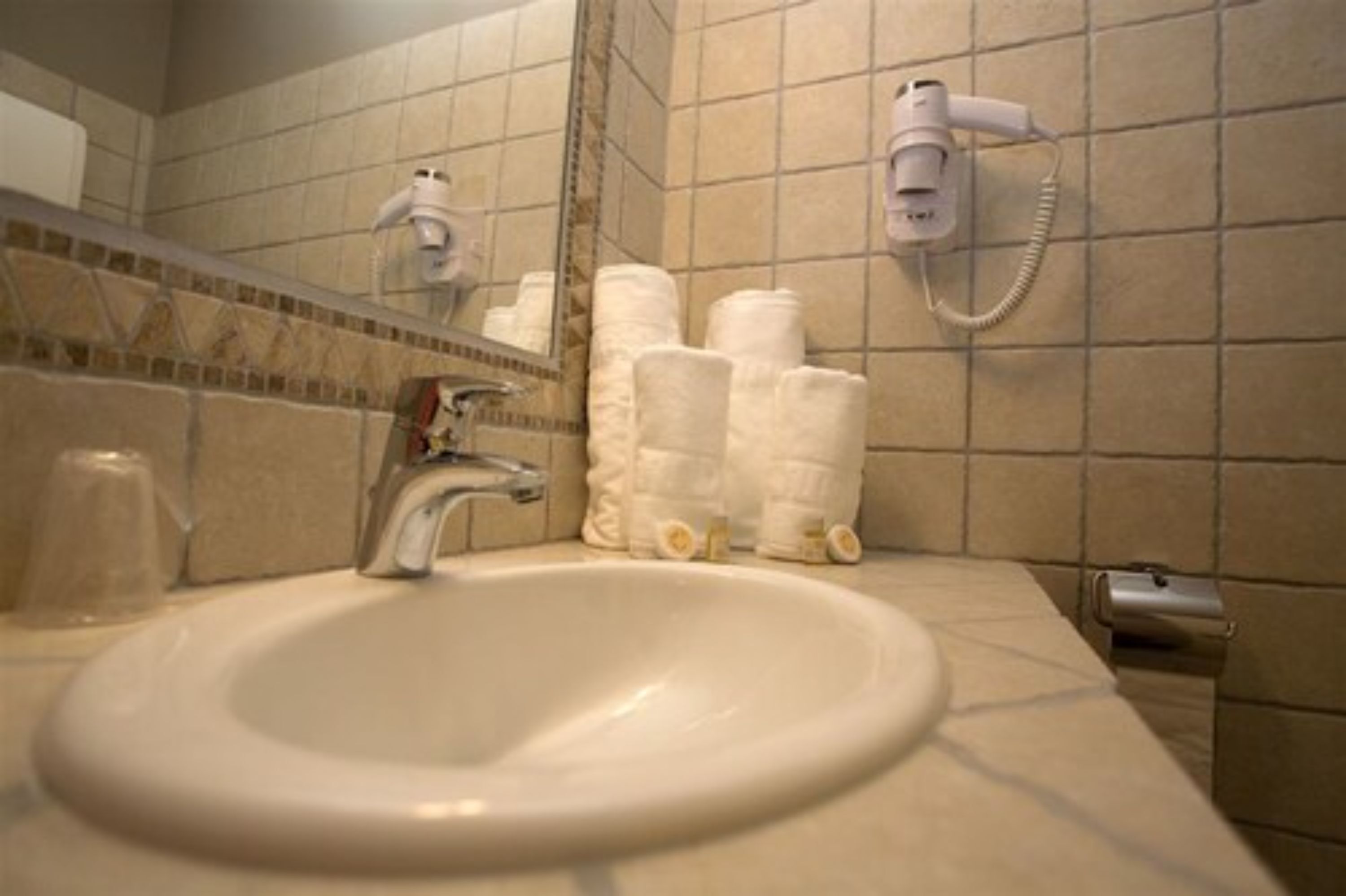 triple room, terrace | bathroom | free toiletries, hair dryer, towels