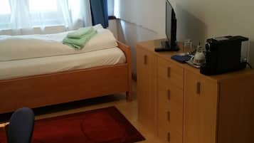 Schreibtisch, Babybetten, Zustellbetten, kostenloses WLAN