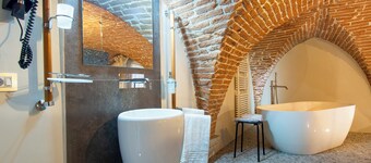 N4U Guest House