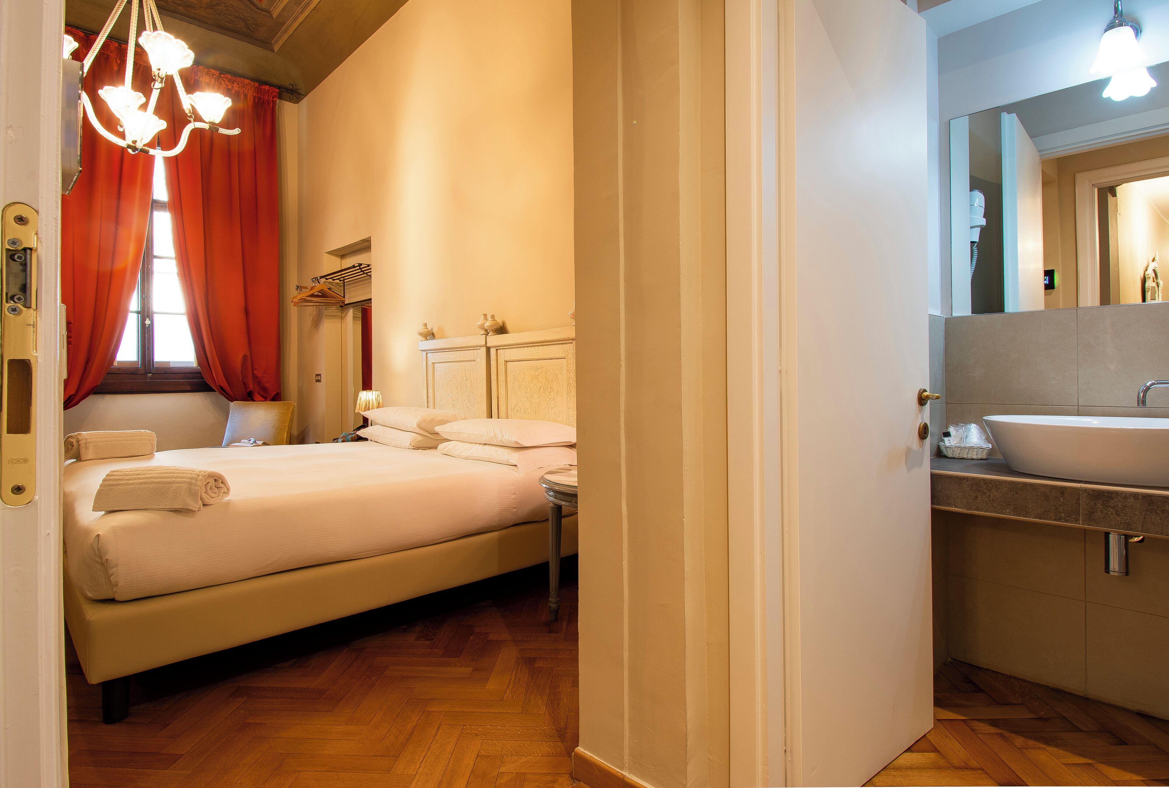 Photo - N4U Guest House