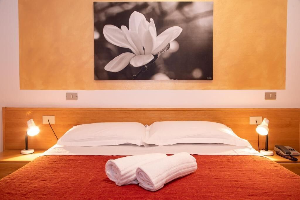 in-room safe, blackout curtains, iron/ironing board, rollaway beds