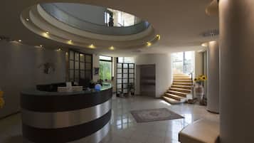 Concierge desk