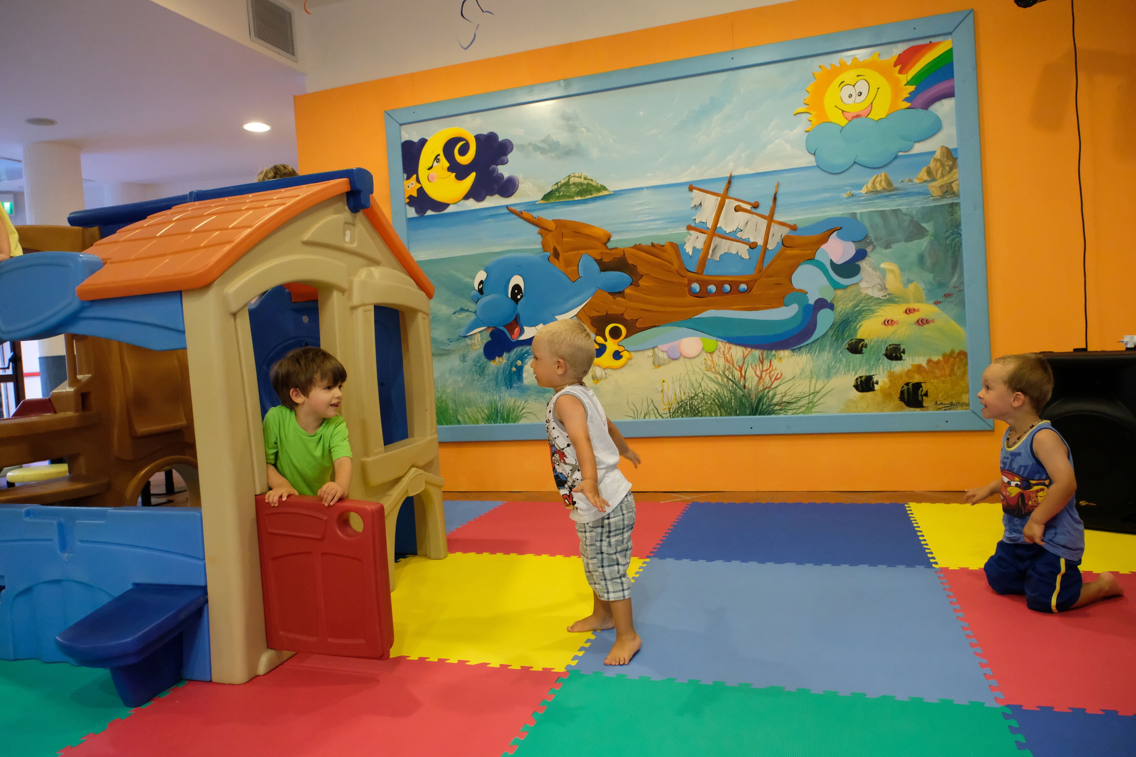 children’s play area – indoor