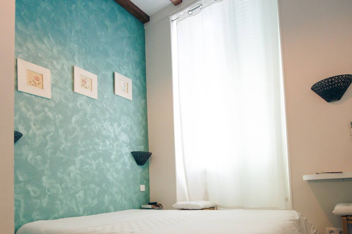 B Double room Standard | Caja fuerte y sistema de insonorización