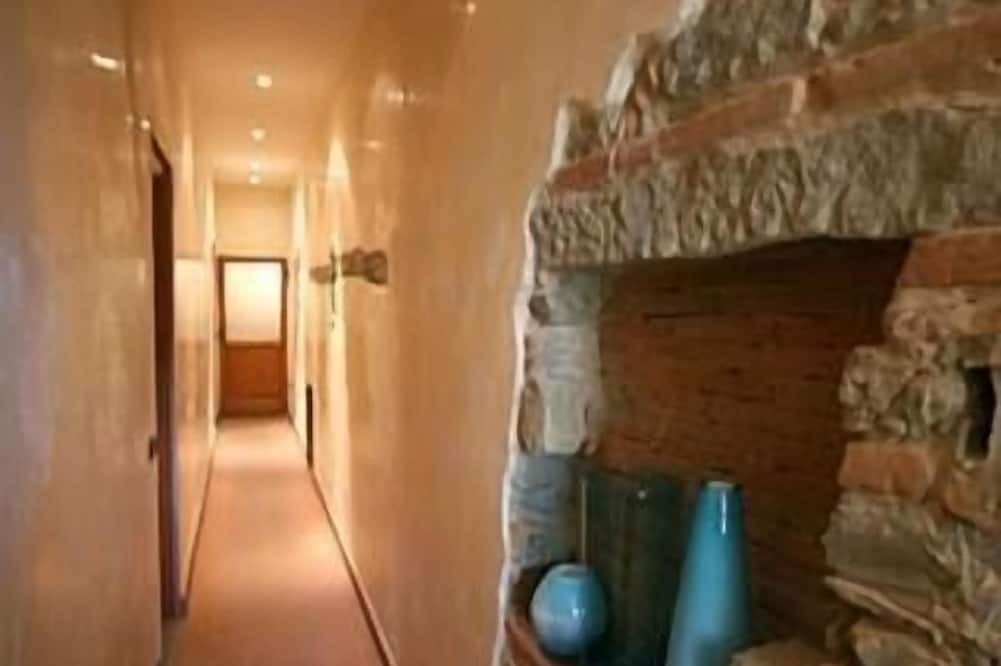 La Luna Guesthouse