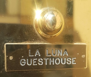 Front of property - La Luna Guesthouse (Florence)
