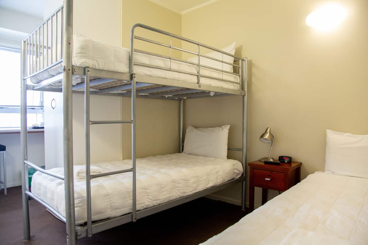 Triple Room, 3 Single Beds