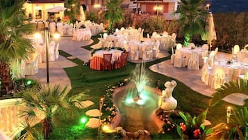 Area banquet outdoor