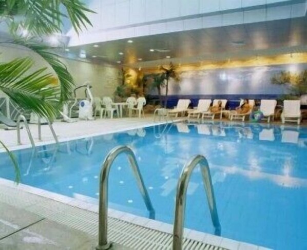 Indoor pool, outdoor pool