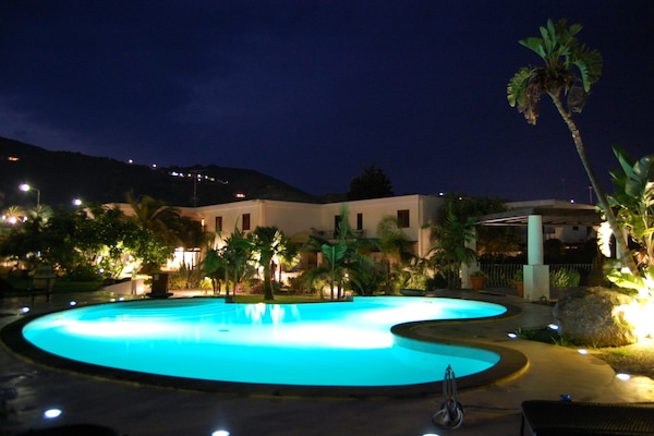 Seasonal outdoor pool, pool umbrellas, sun loungers