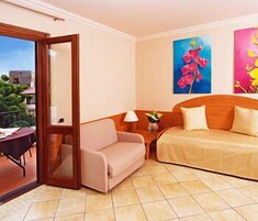 Apartment for 4 people | Living room | TV