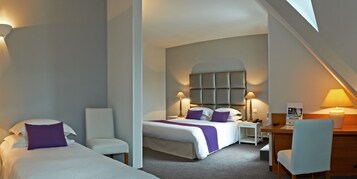 Premium bedding, desk, soundproofing, free cribs/infant beds