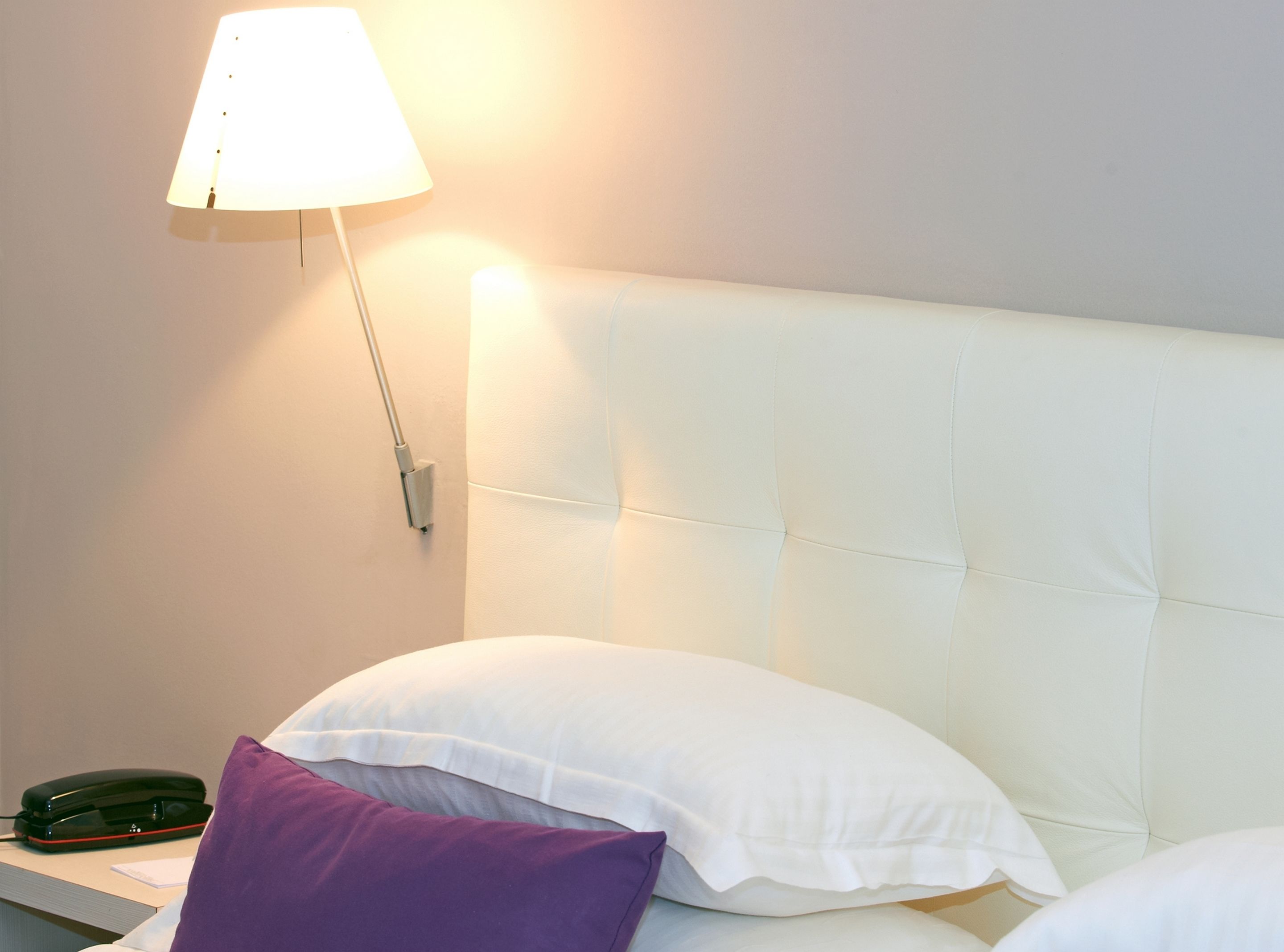 Habitación doble Confort | Ropa de cama de alta calidad, escritorio y insonorización 