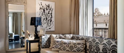 Suite | Living area | Smart TV