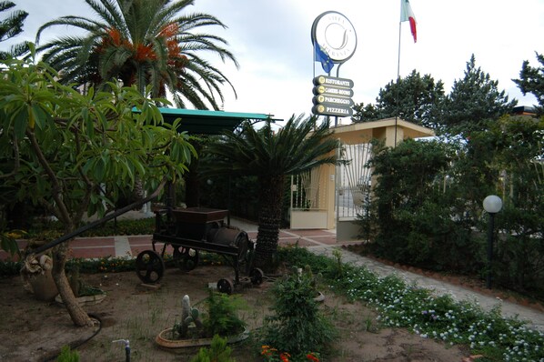 Property grounds - Villa Speranza (Misiliscemi)