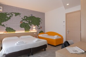 Superior Triple Room, Balcony, Partial Sea View | Minibar, in-room safe, desk, cribs/infant beds - Hotel Sole (Montesilvano)