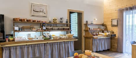 Daily buffet breakfast (EUR 10 per person)