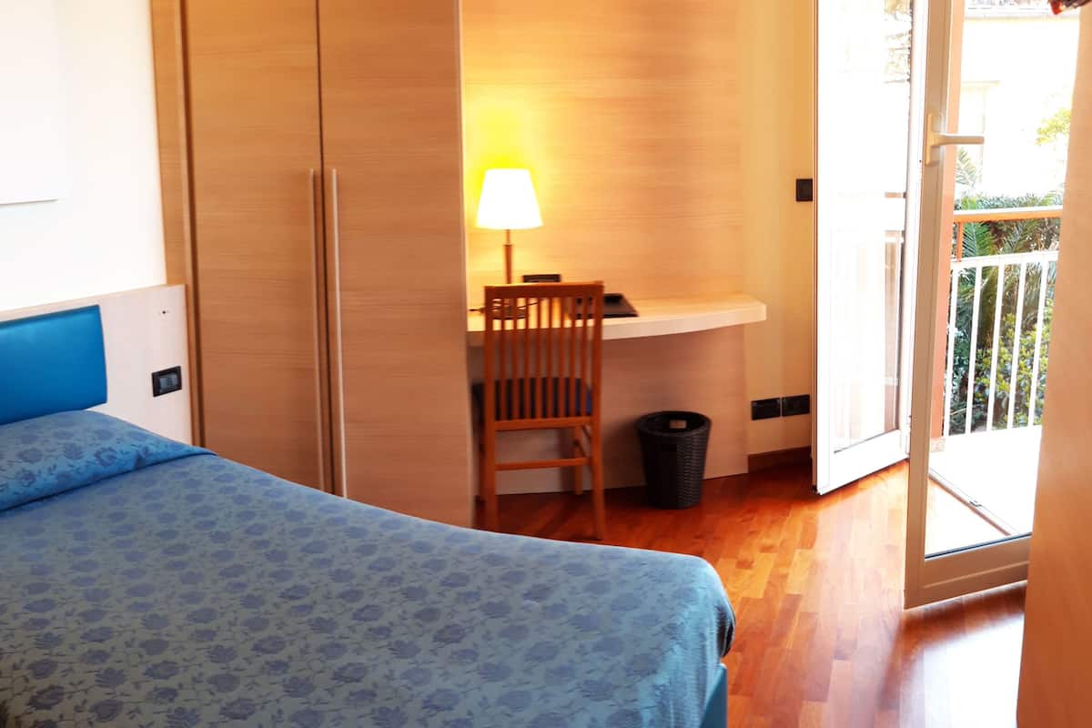 Single Room, Balcony | Desk, soundproofing, free WiFi, bed sheets