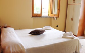 Sábanas italianas Frette, colchones con efecto memoria y minibar 