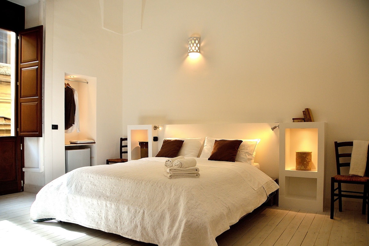 1 bedroom, Frette Italian sheets, down comforters, Select Comfort beds