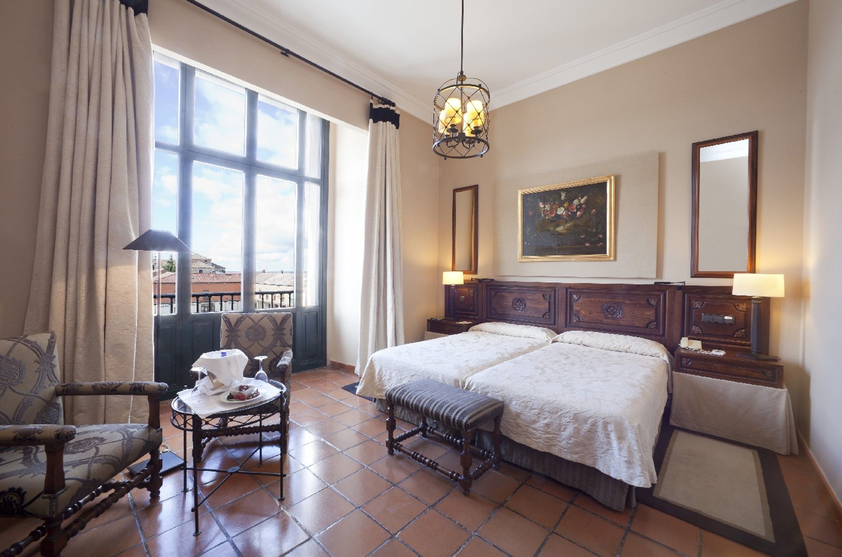 minibar, in-room safe, desk, soundproofing