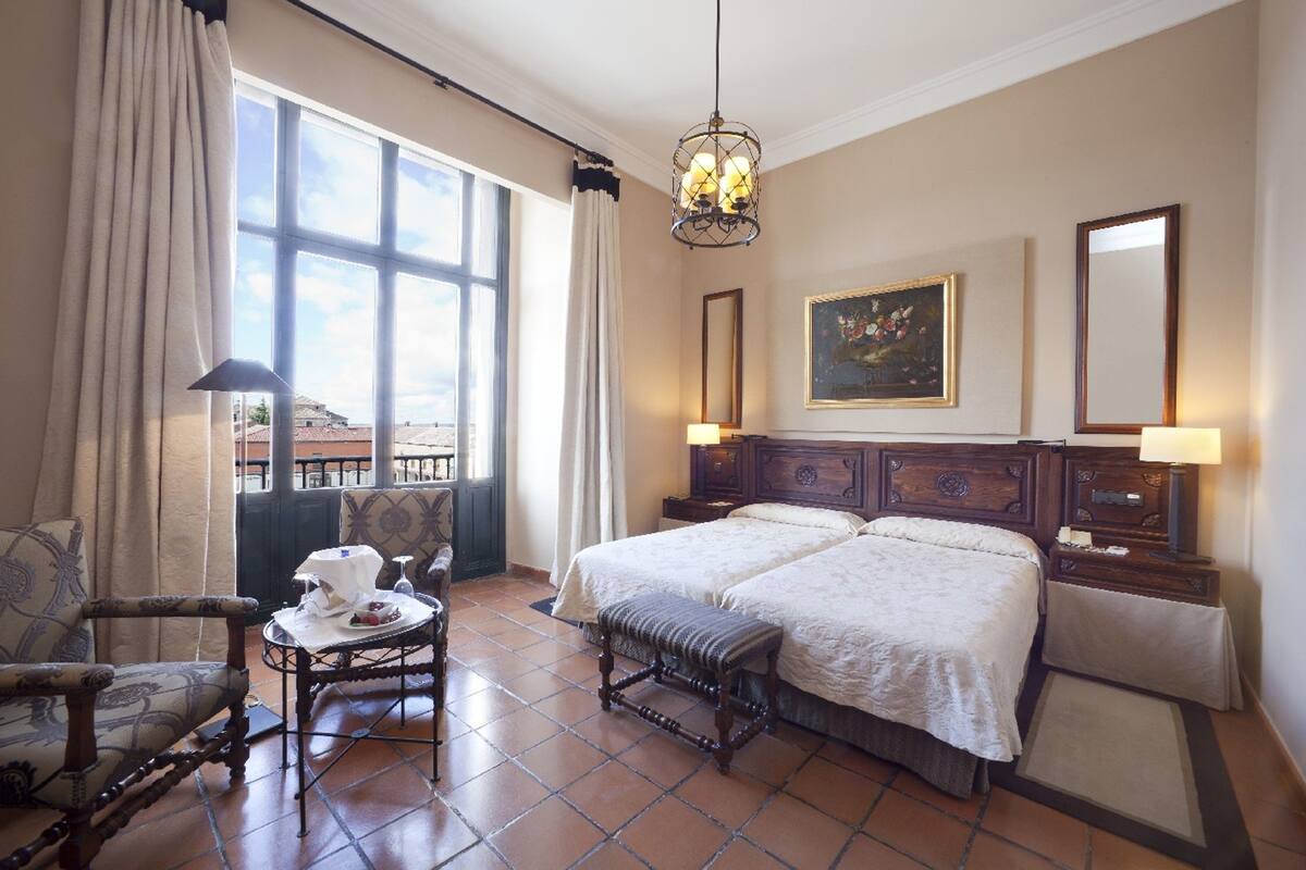 minibar, in-room safe, desk, soundproofing