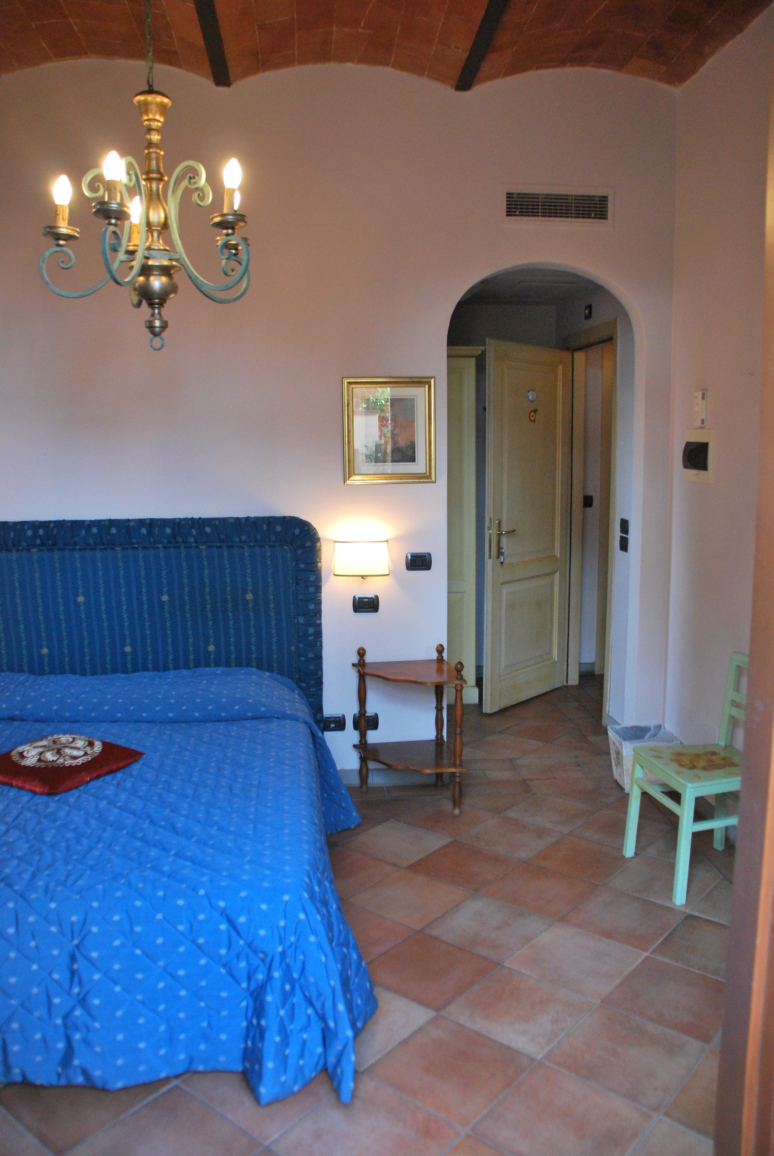 single room, accessible | premium bedding, minibar, individually furnished, desk