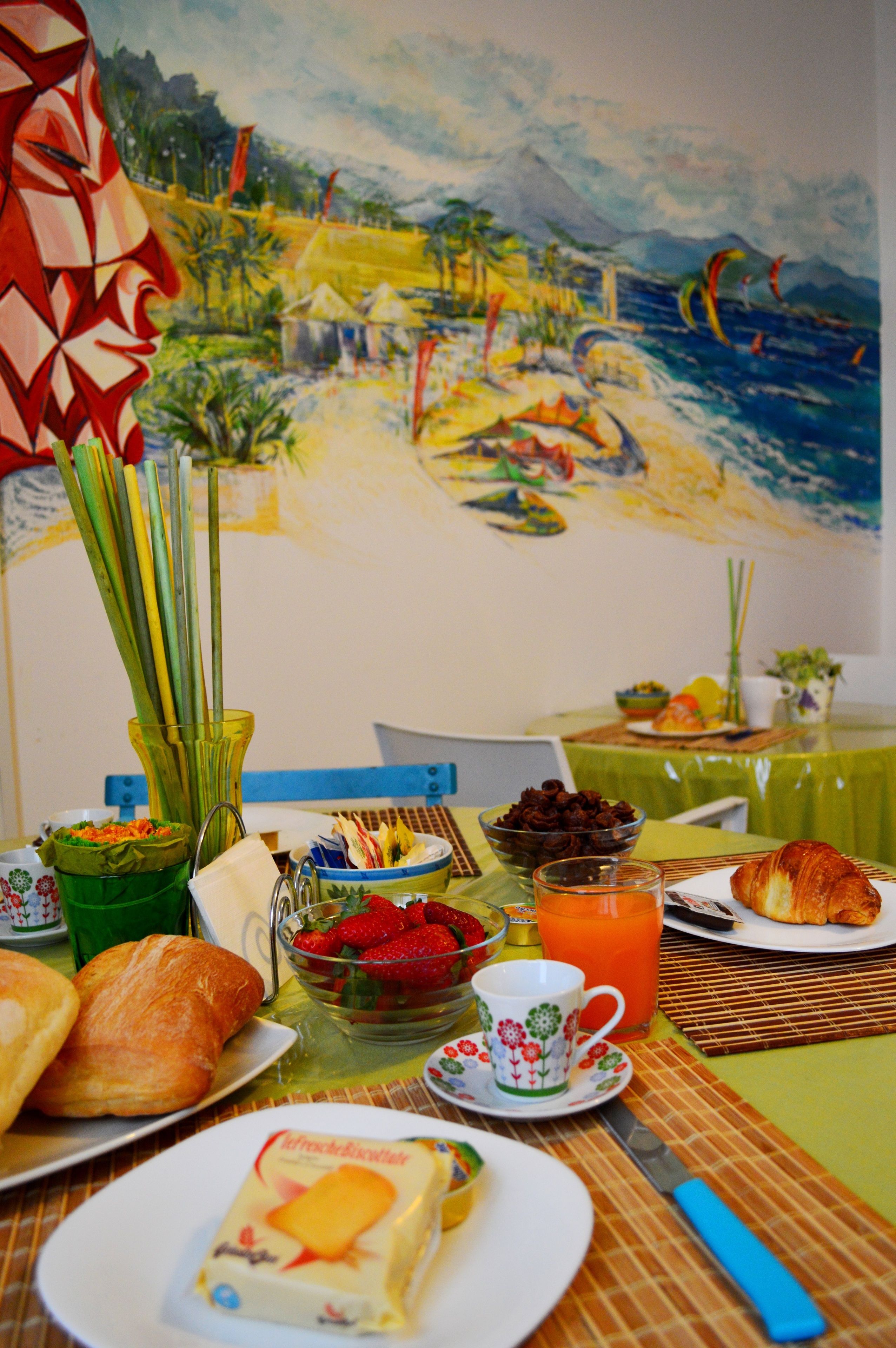 뷔페 무료 아침 식사 포함