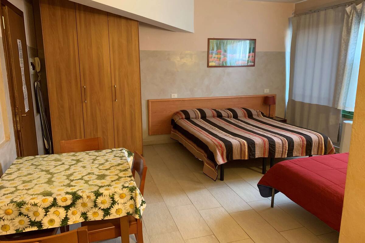 Family Studio (4 people)