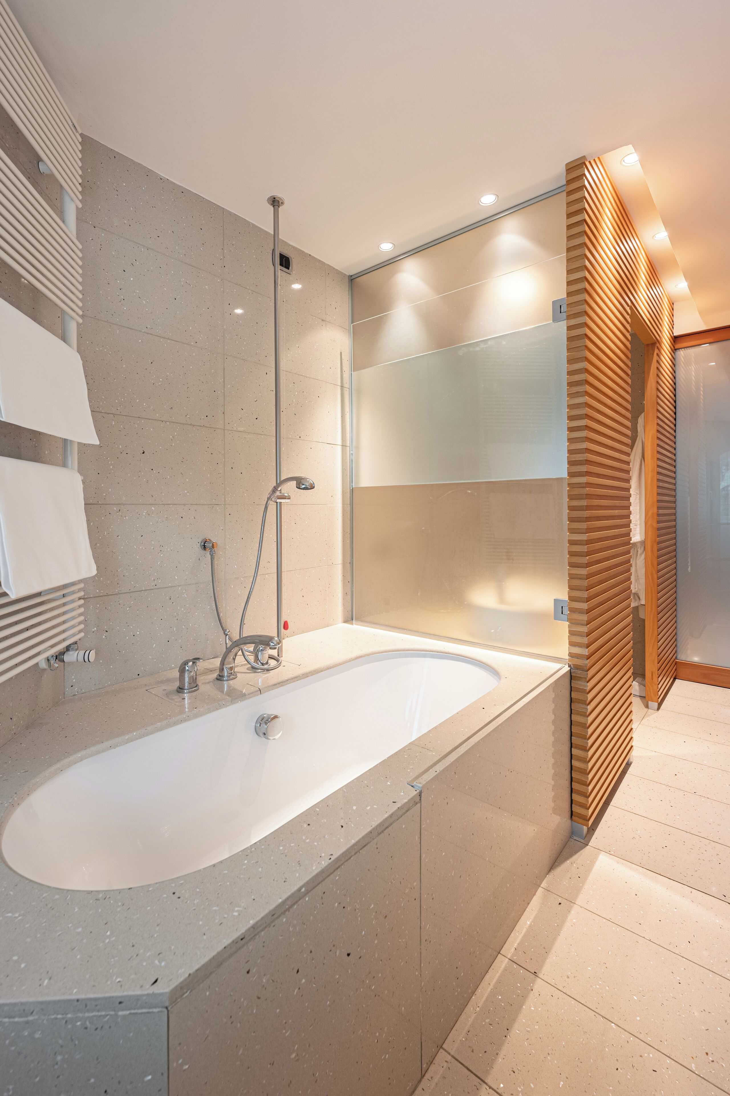 superior double room | bathroom | free toiletries, hair dryer, bathrobes, slippers