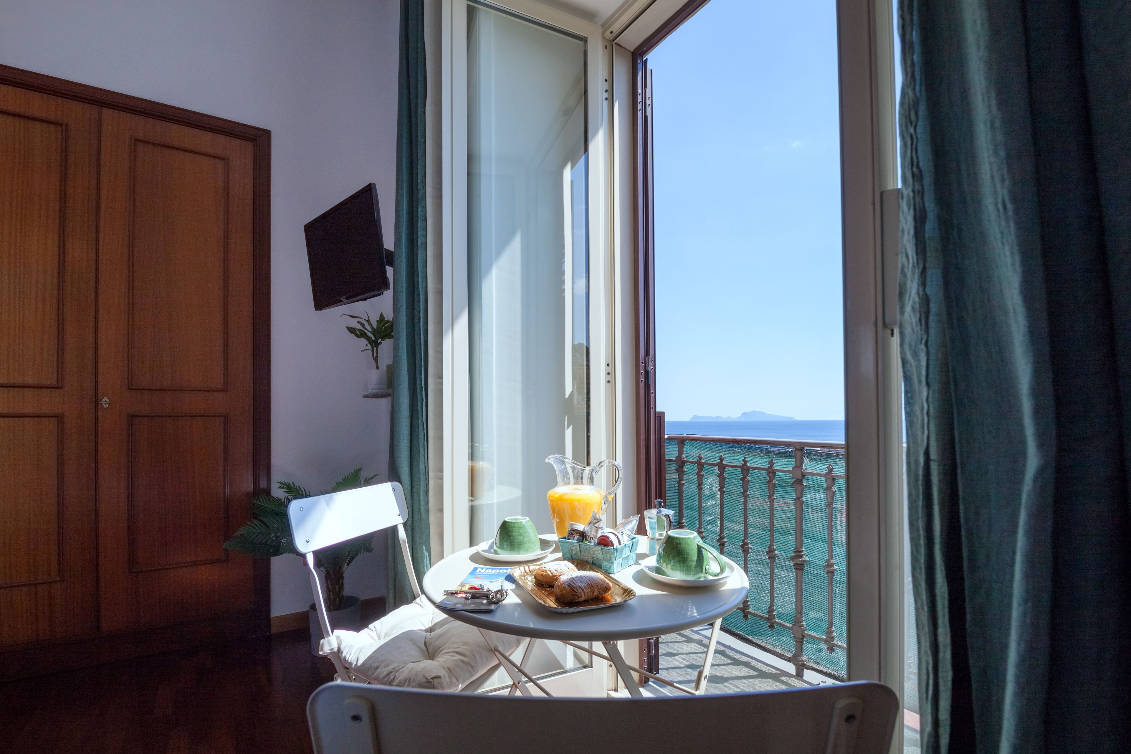 Foto - NapoliCentro Mare - Sea View Rooms & Suites