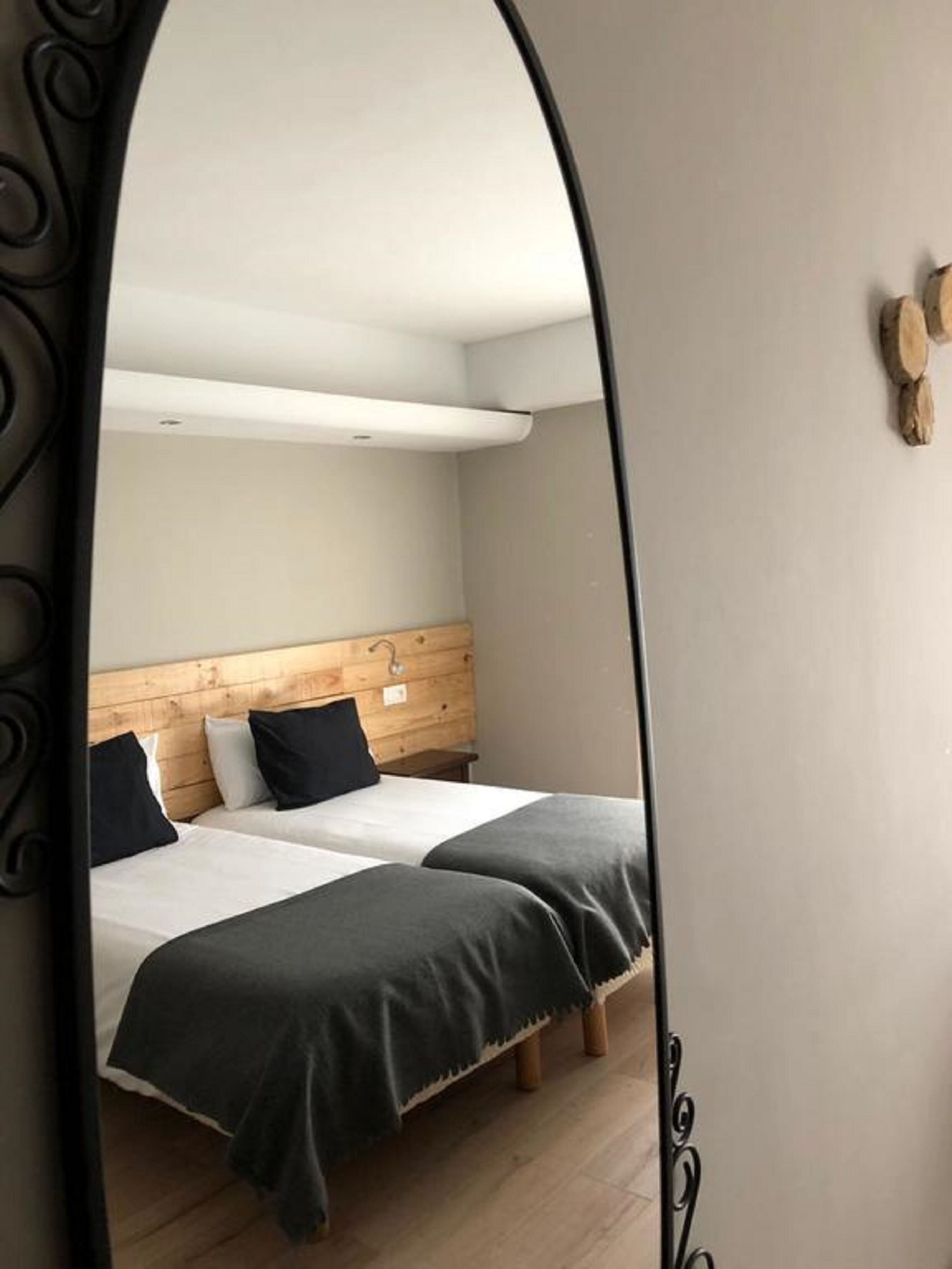 1 chambre, literie de qualité supérieure, bureau, rideaux occultants