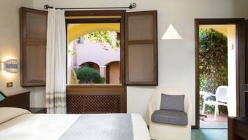 Minibar, caja de seguridad en la habitación, escritorio y wifi gratis