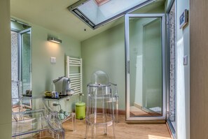 蜜月开间套房 | 私人 SPA 浴缸