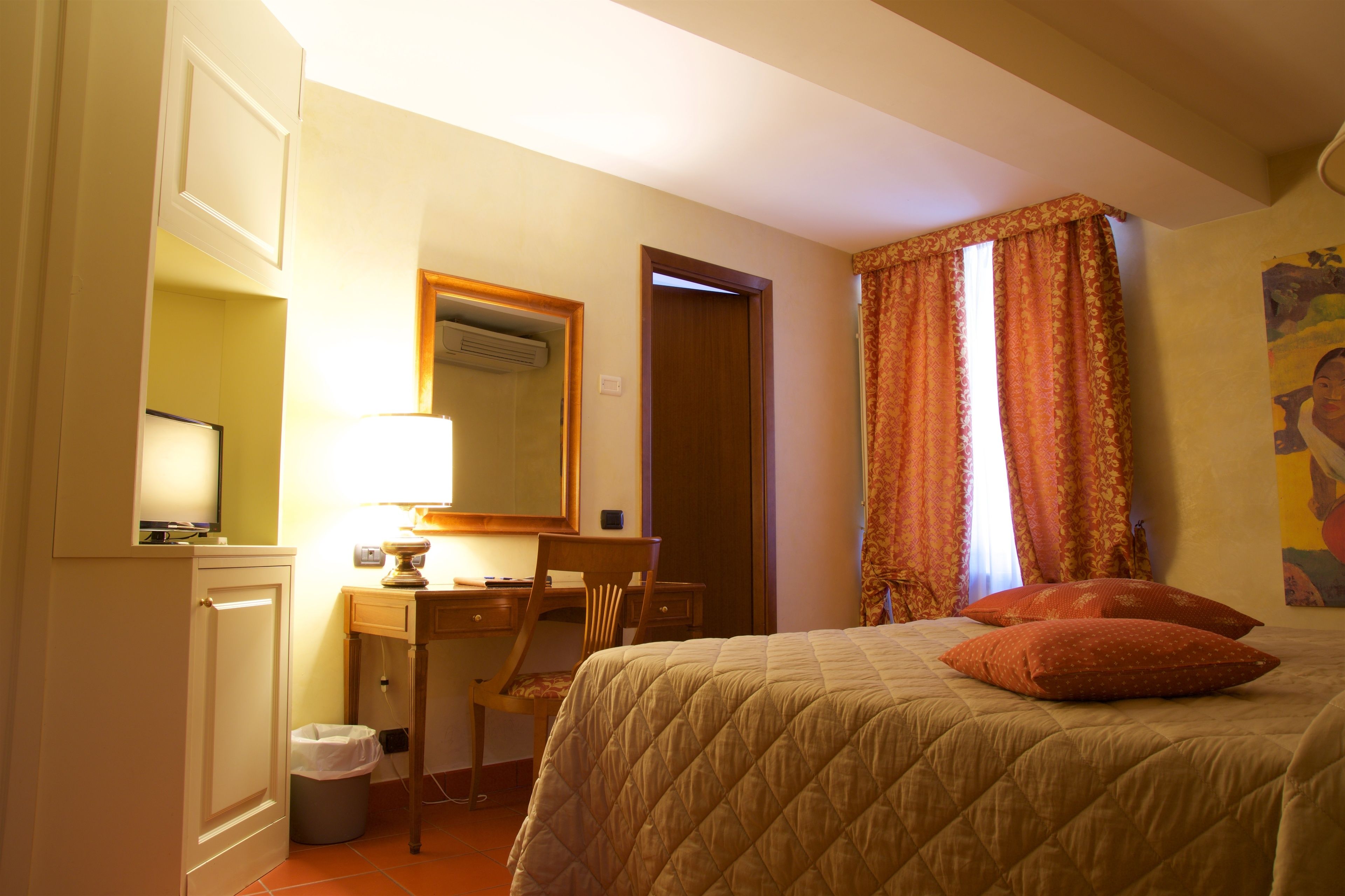 double or twin room | minibar, in-room safe, desk, laptop workspace