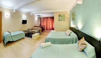 Suite monolocale Comfort, 1 camera da letto | Biancheria da letto di alta qualità, copriletto in piuma