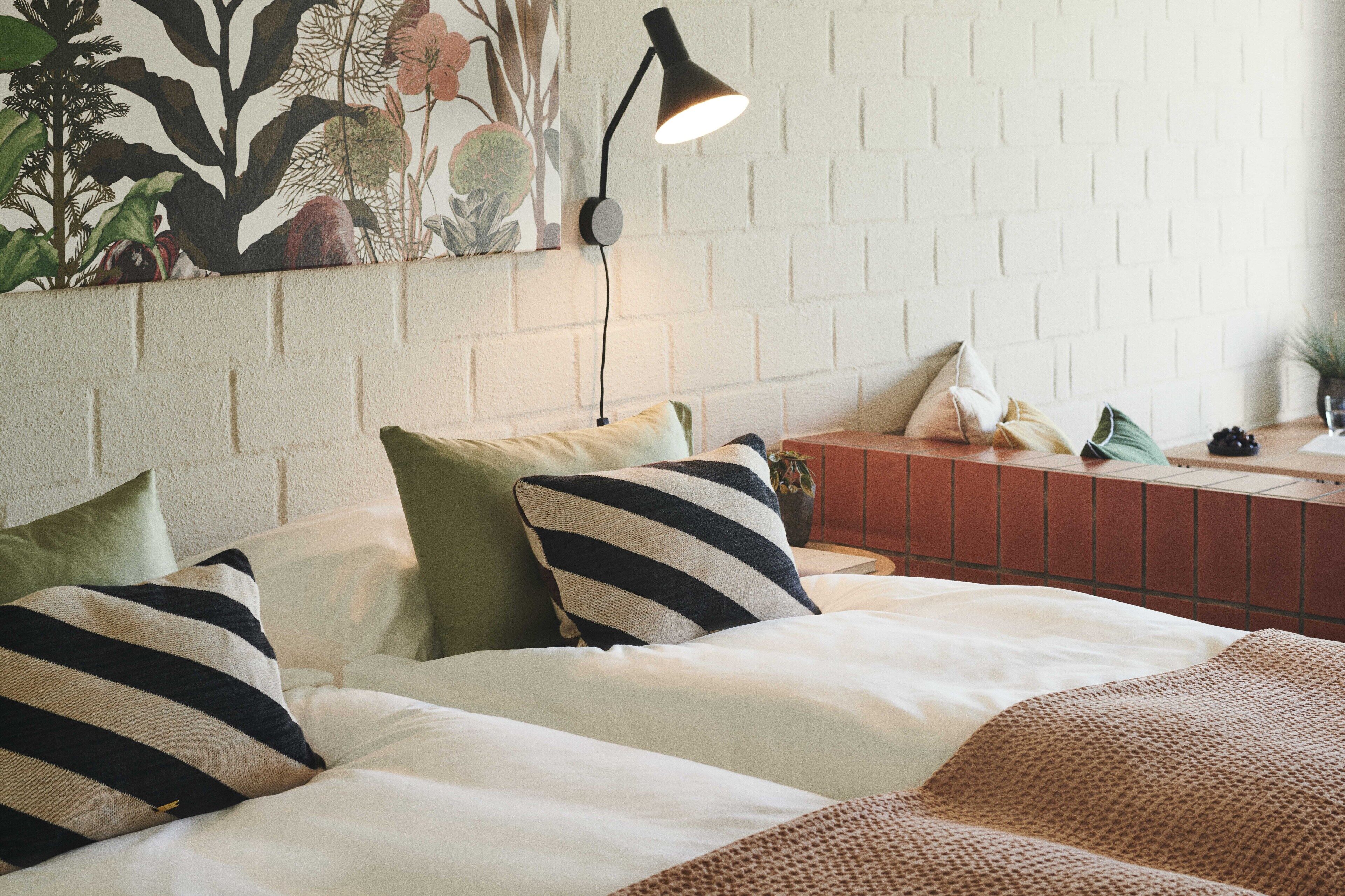 deluxe double room | 1 bedroom, hypo-allergenic bedding, minibar, desk