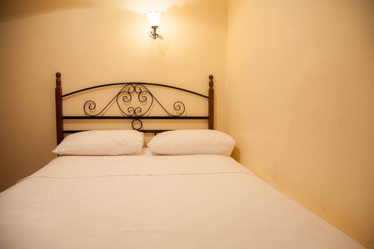 Iron/ironing board (on request), cribs (free), WiFi (free)