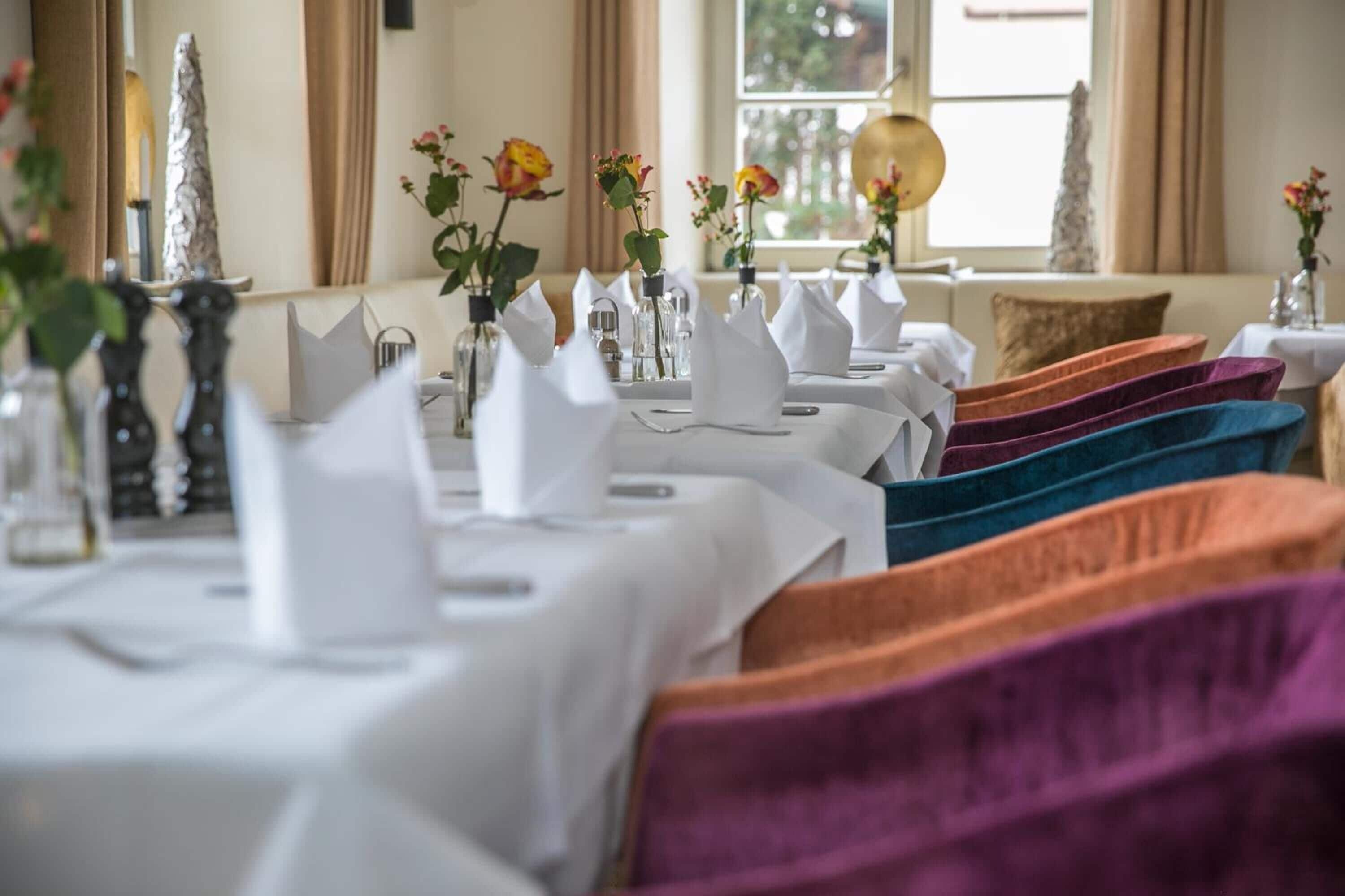 Frühstück und Abendessen, internationale Küche