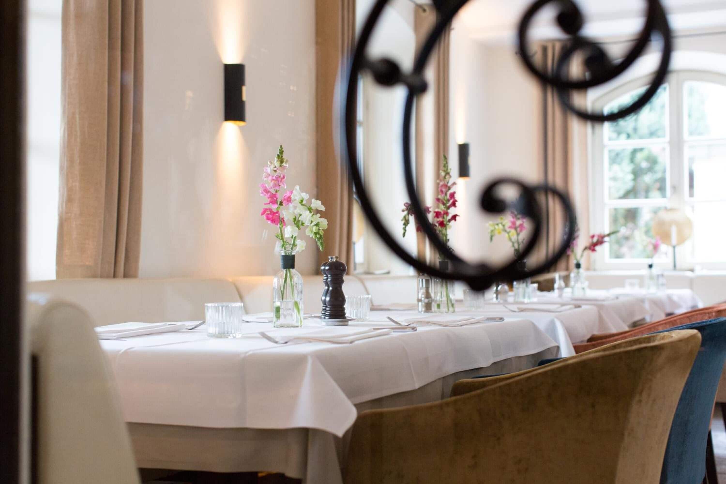 Frühstück und Abendessen, internationale Küche